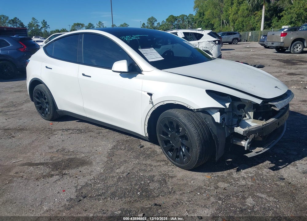 2021 TESLA MODEL Y LONG RANGE DUAL MOTOR ALL-WHEEL DRIVE VIN: 5YJYGDEE5MF204066