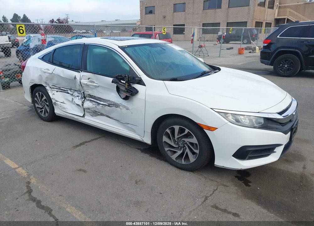 2018 HONDA CIVIC EX VIN: 2HGFC2F78JH542639