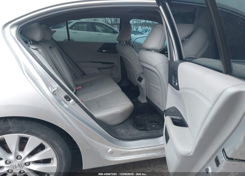 2014 HONDA ACCORD EX-L VIN: 1HGCR2F83EA245972