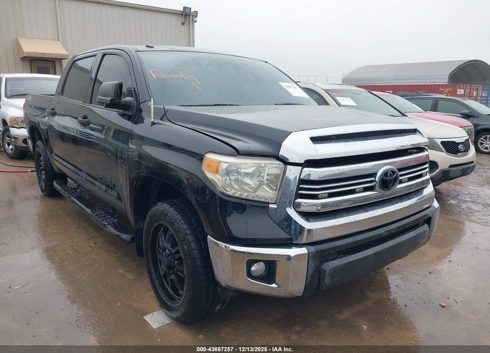 2017 TOYOTA TUNDRA SR5 4.6L V8 VIN: 5TFEM5F17HX113194