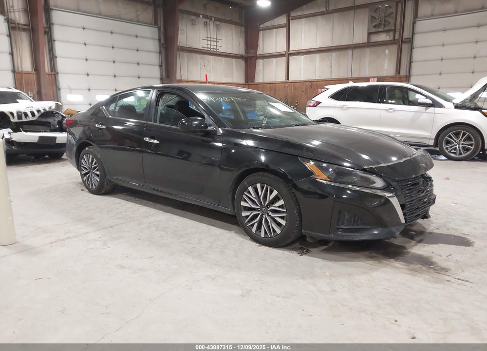 2023 NISSAN ALTIMA SV FWD VIN: 1N4BL4DV8PN348645