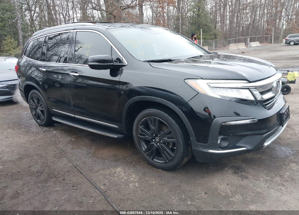 2019 HONDA PILOT TOURING VIN: 5FNYF6H96KB005697