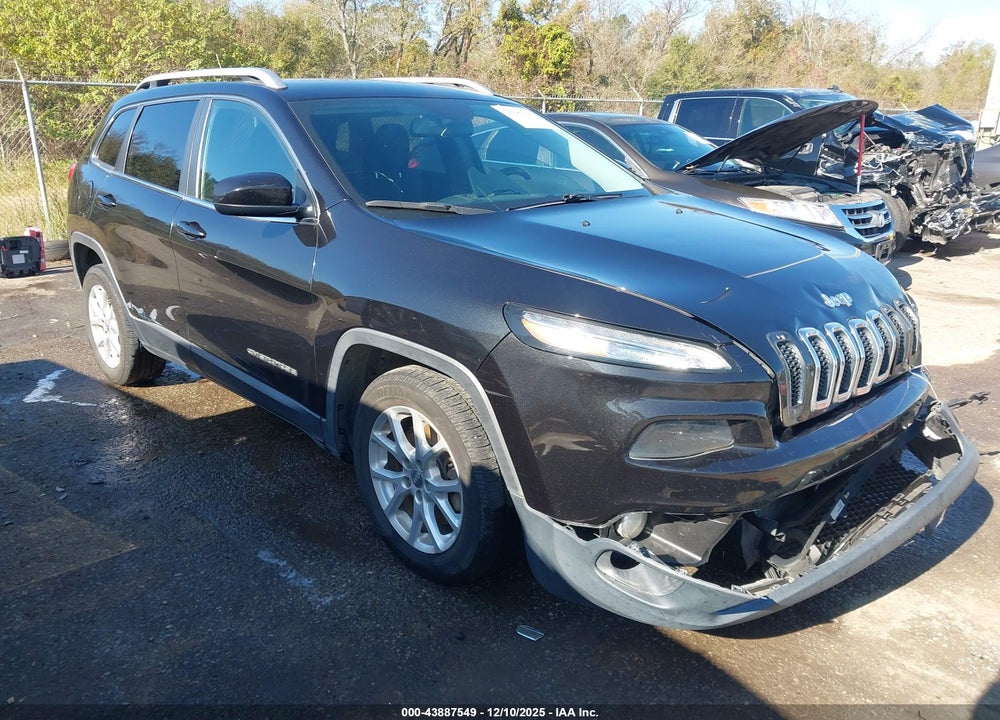 2015 JEEP CHEROKEE LATITUDE VIN: 1C4PJLCB1FW656613
