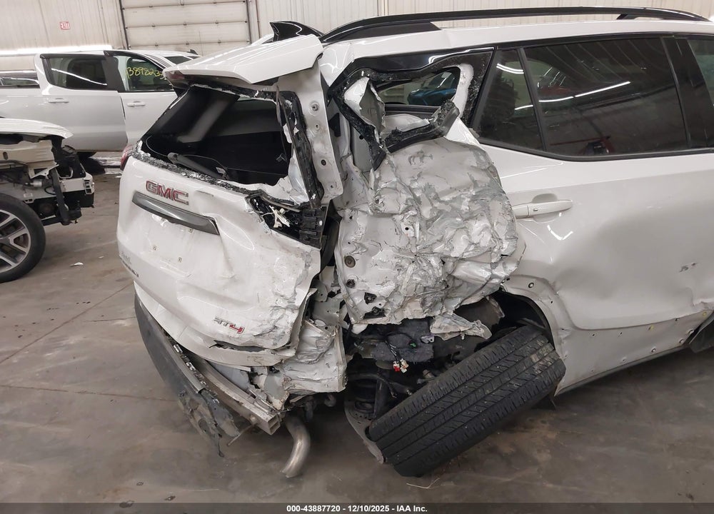 2024 GMC TERRAIN AWD AT4 VIN: 3GKALYEG5RL153400
