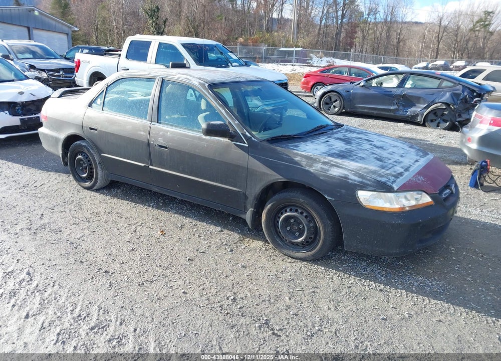 1998 HONDA ACCORD LX VIN: 1HGCG5642WA013398