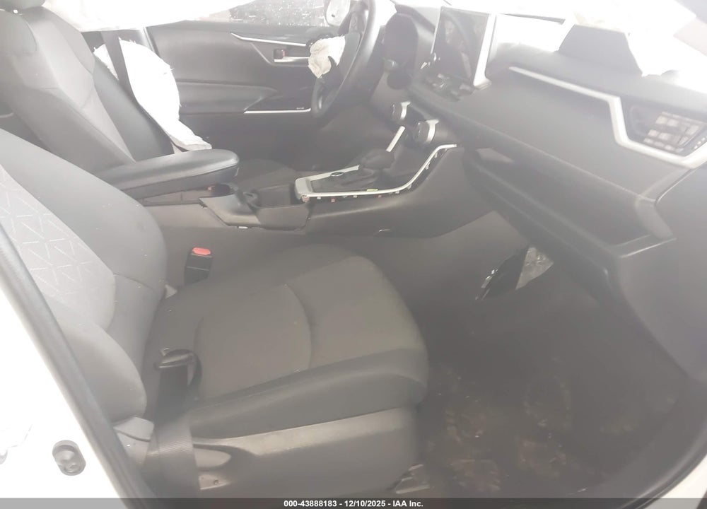 2024 TOYOTA RAV4 HYBRID XLE VIN: 2T3RWRFV5RW199424