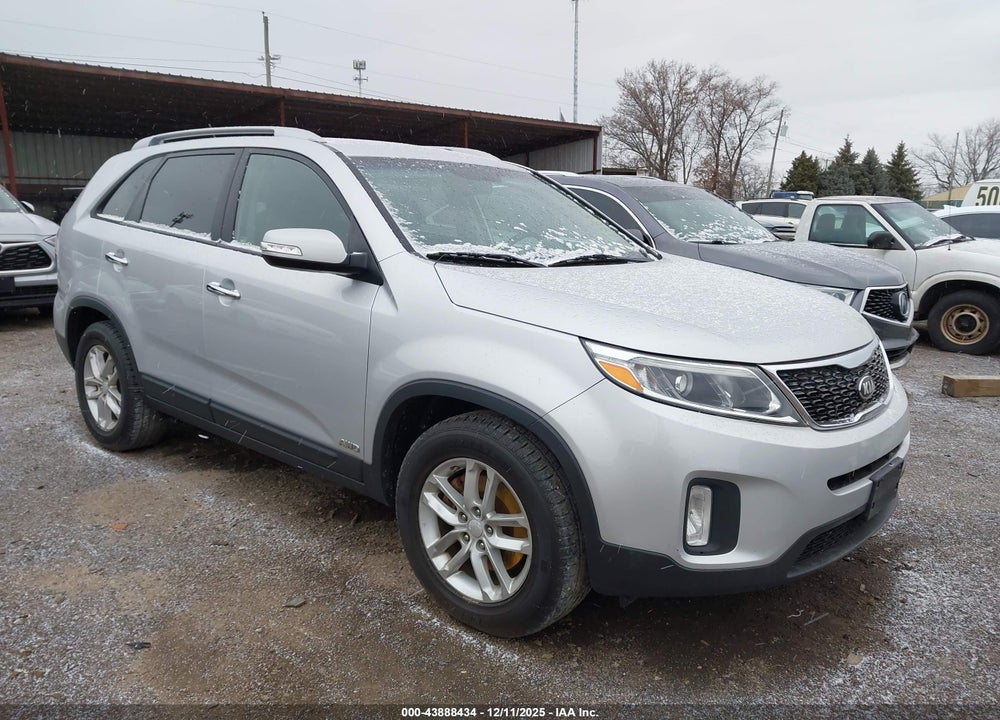 2014 KIA SORENTO LX V6 VIN: 5XYKTDA71EG462037