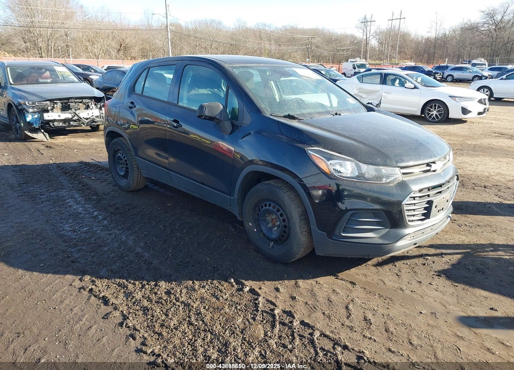 2017 CHEVROLET TRAX LS VIN: 3GNCJKSB1HL286757