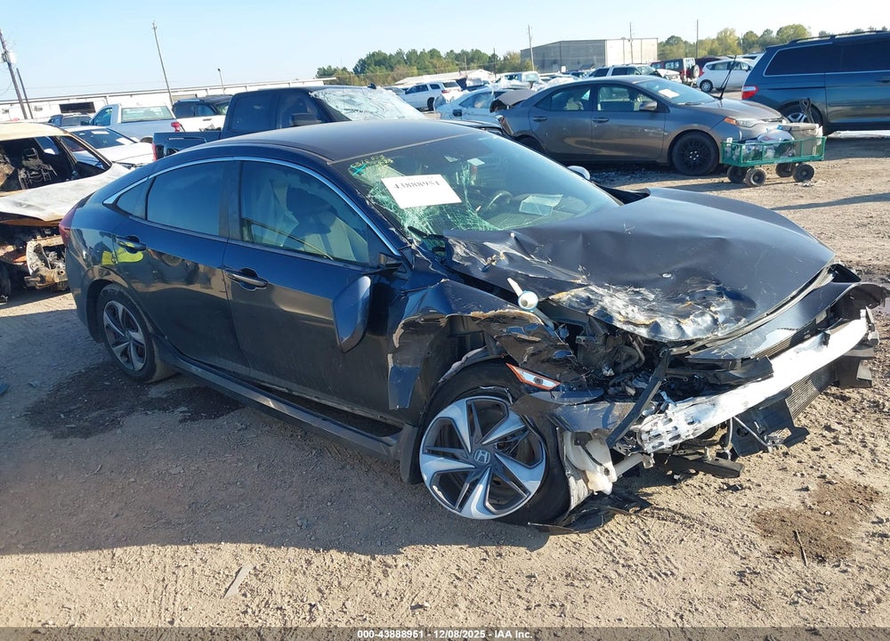 2019 HONDA CIVIC LX VIN: 19XFC2F68KE034576