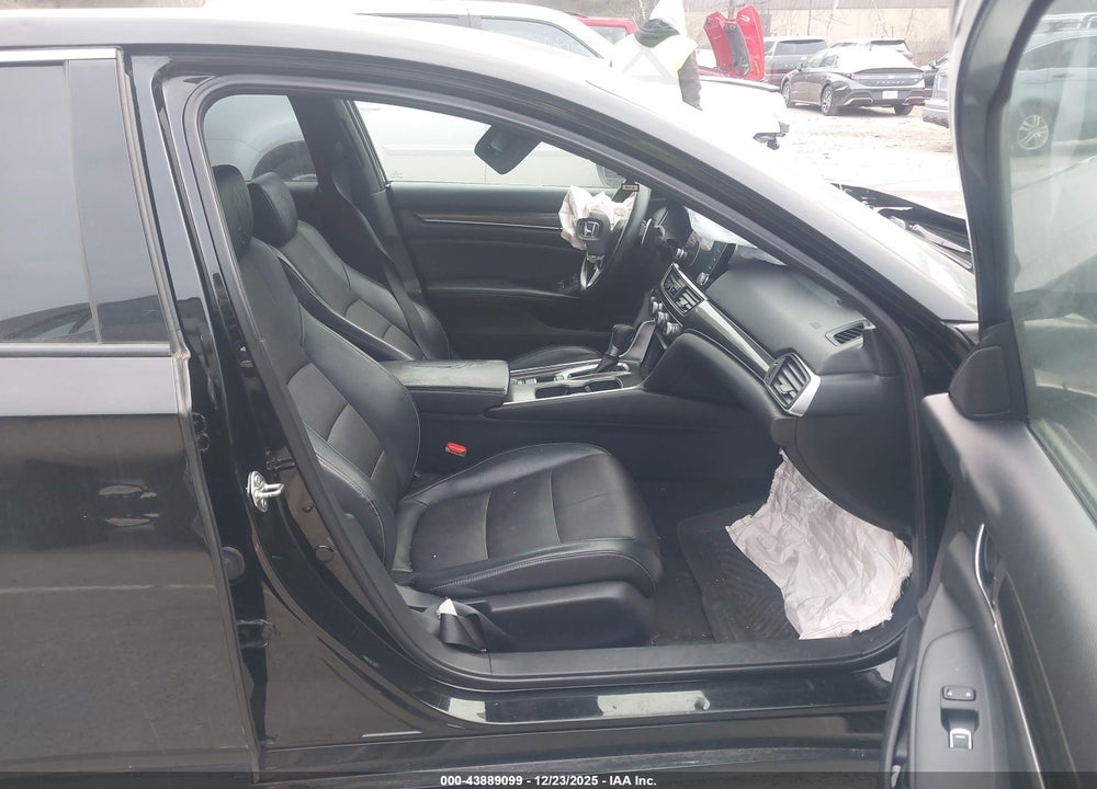 2018 HONDA ACCORD SPORT VIN: 1HGCV1F38JA087651