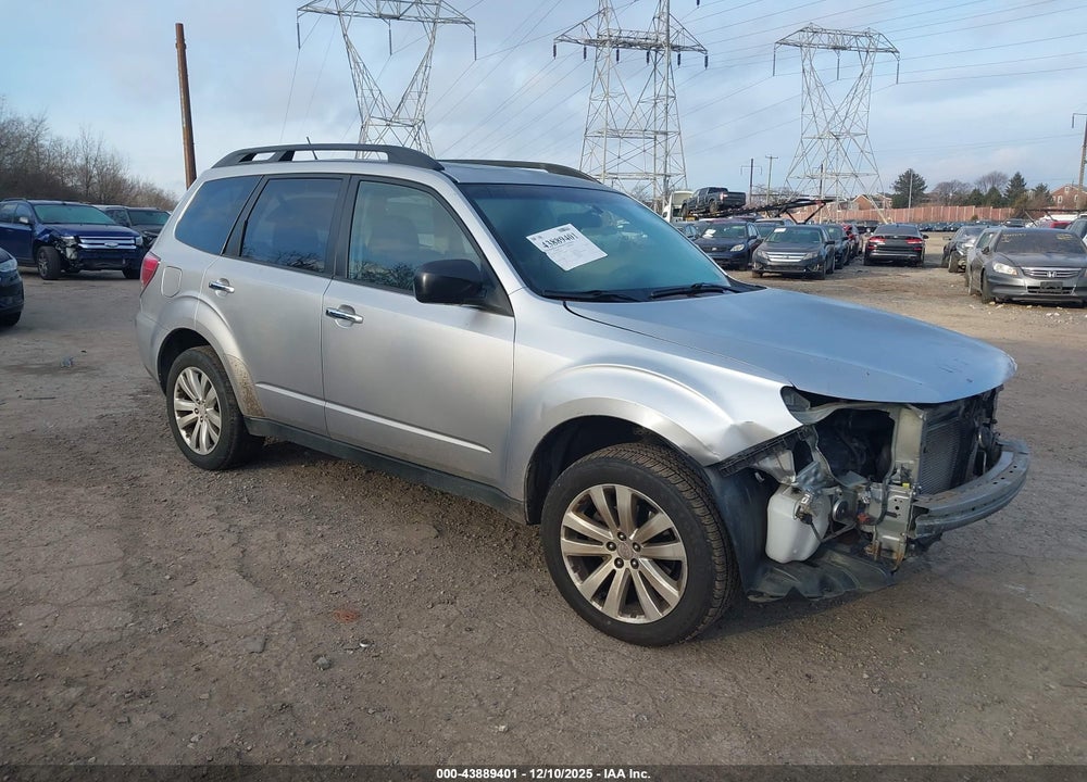 2012 SUBARU FORESTER 2.5X PREMIUM VIN: JF2SHADCXCH424868