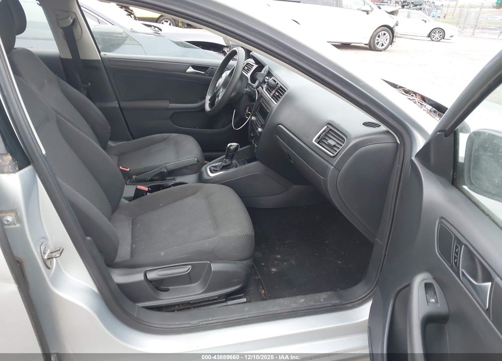 2012 VOLKSWAGEN JETTA 2.0L S VIN: 3VW2K7AJ7CM400039
