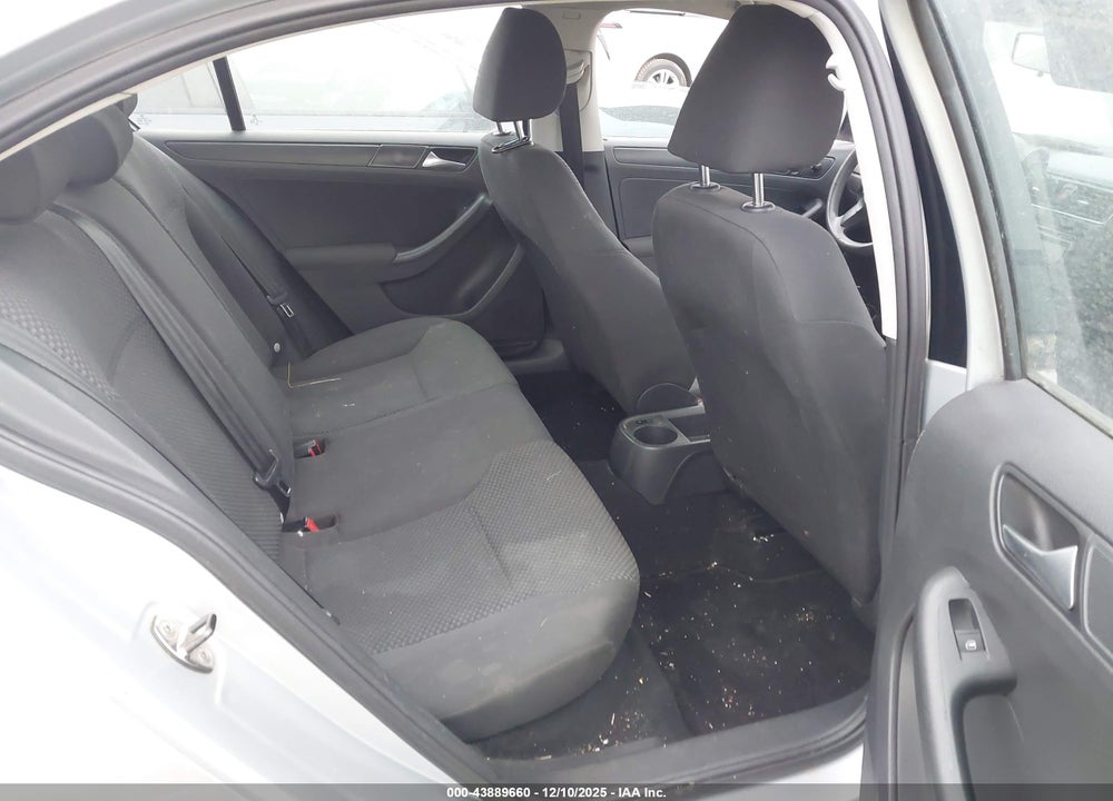 2012 VOLKSWAGEN JETTA 2.0L S VIN: 3VW2K7AJ7CM400039