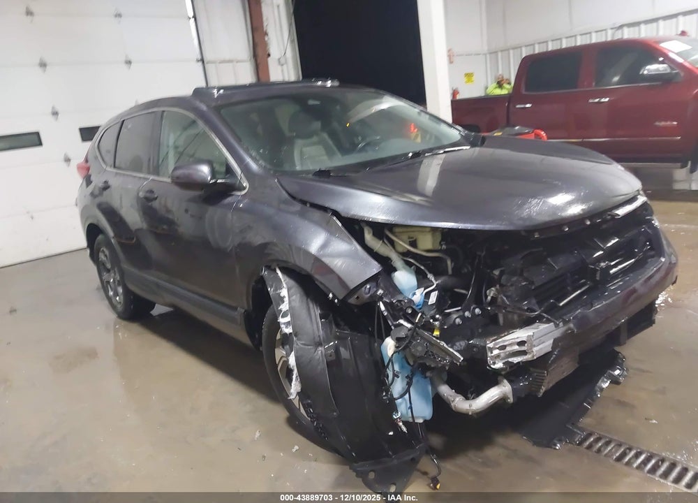 2017 HONDA CR-V VIN: 5J6RW2H87HL015613