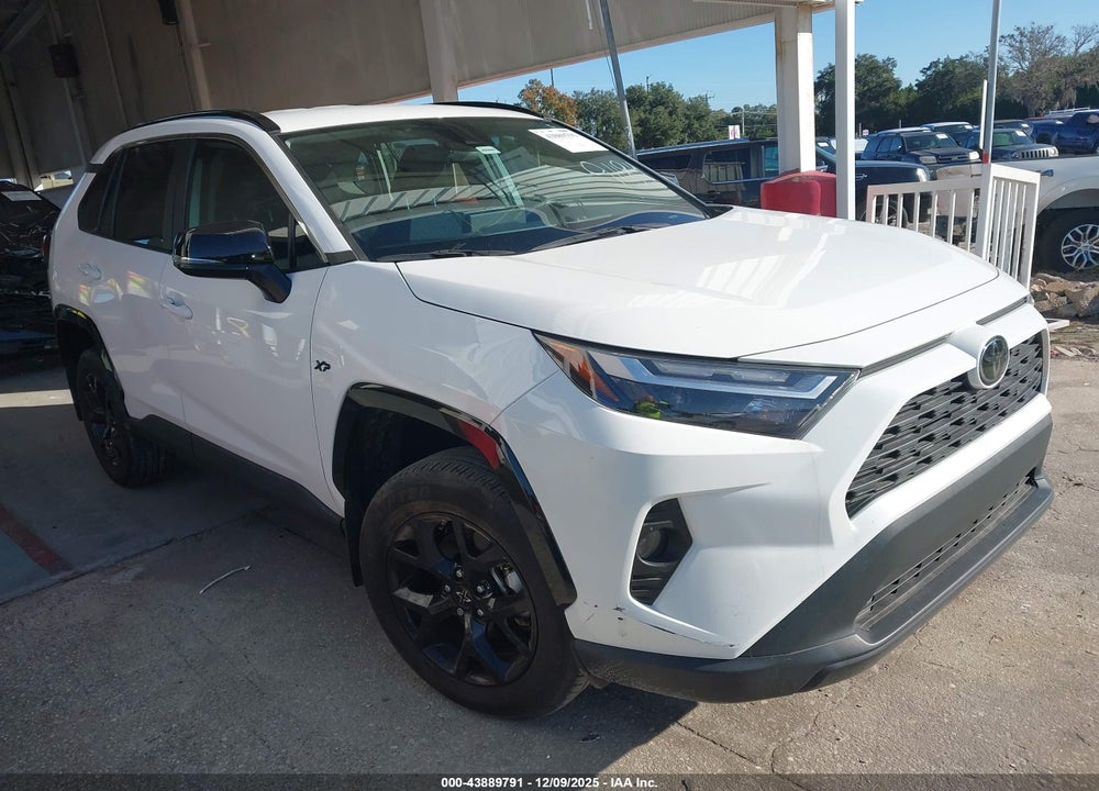 2024 TOYOTA RAV4 XLE VIN: 2T3W1RFV7RC291184