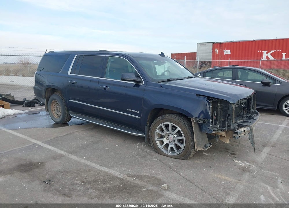 2018 GMC YUKON XL DENALI VIN: 1GKS2HKJ2JR237890
