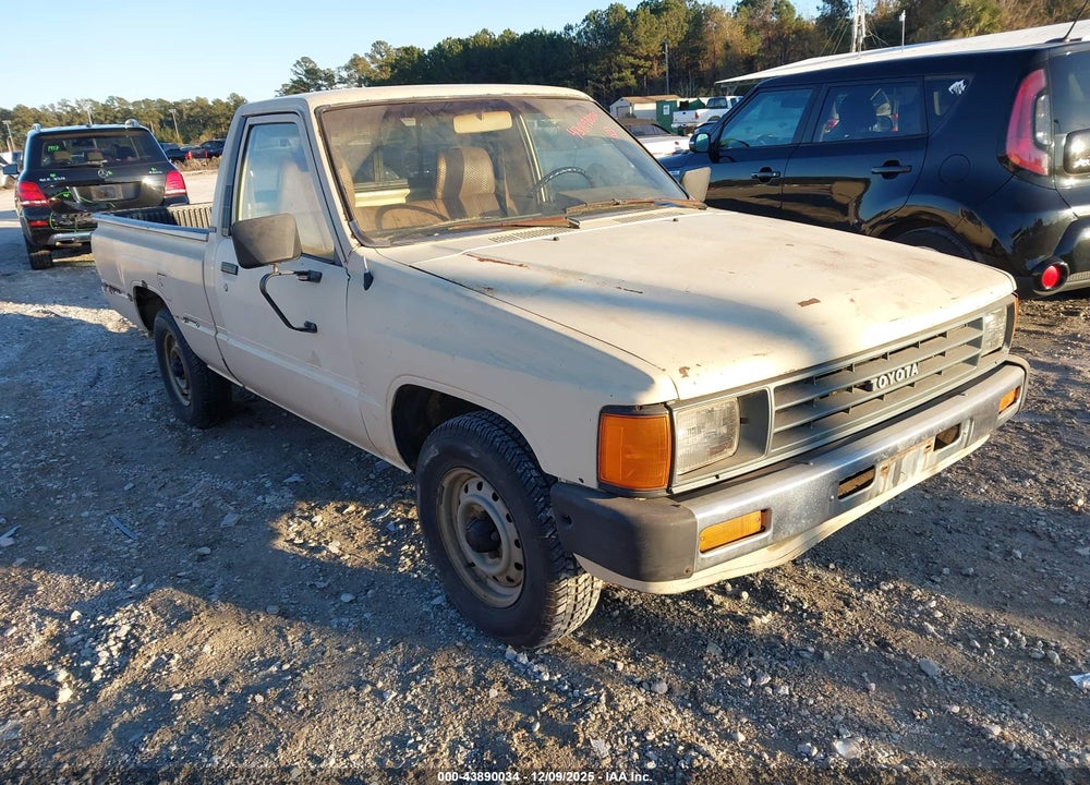 1985 TOYOTA PICKUP 1/2 TON RN50 VIN: JT4RN50R1F0084049