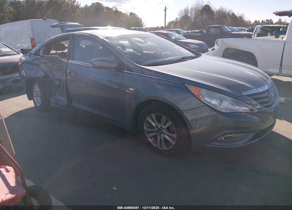 2013 HYUNDAI SONATA GLS VIN: 5NPEB4AC0DH776671