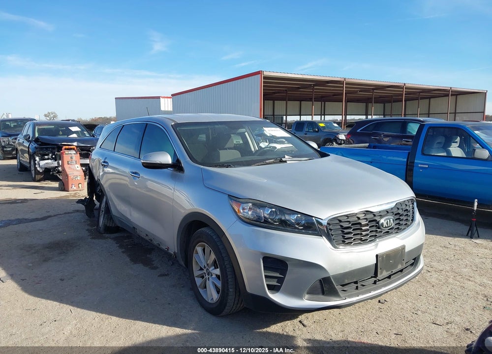 2019 KIA SORENTO 2.4L L VIN: 5XYPG4A33KG587060