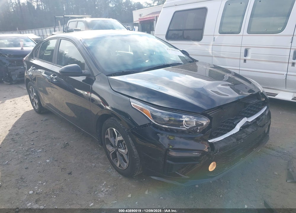 2021 KIA FORTE LXS VIN: 3KPF24AD4ME381412