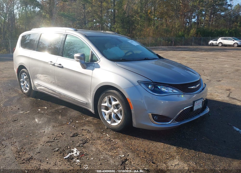 2020 CHRYSLER PACIFICA TOURING L PLUS VIN: 2C4RC1EG4LR277318