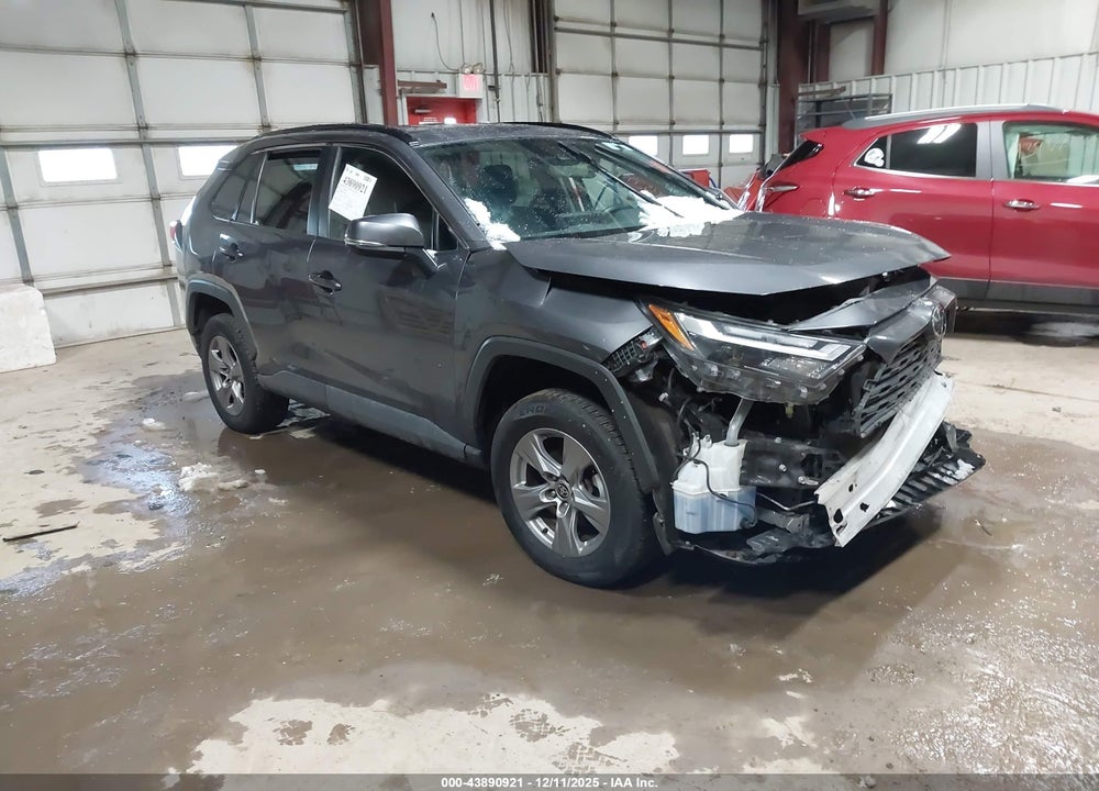 2022 TOYOTA RAV4 XLE VIN: 2T3P1RFV2NW266819