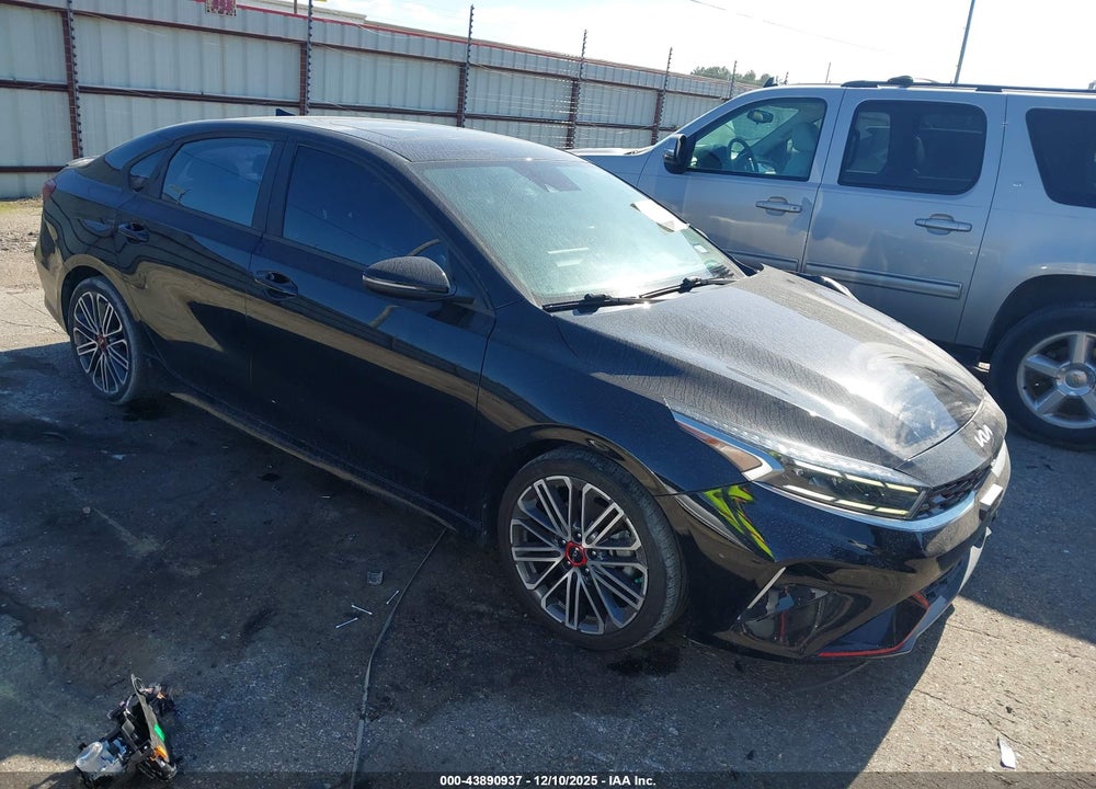 2022 KIA FORTE GT VIN: 3KPF44AC8NE502526