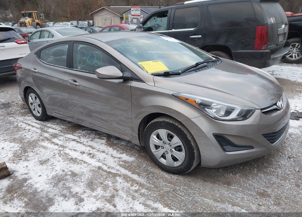 2016 HYUNDAI ELANTRA SE VIN: 5NPDH4AE3GH738965