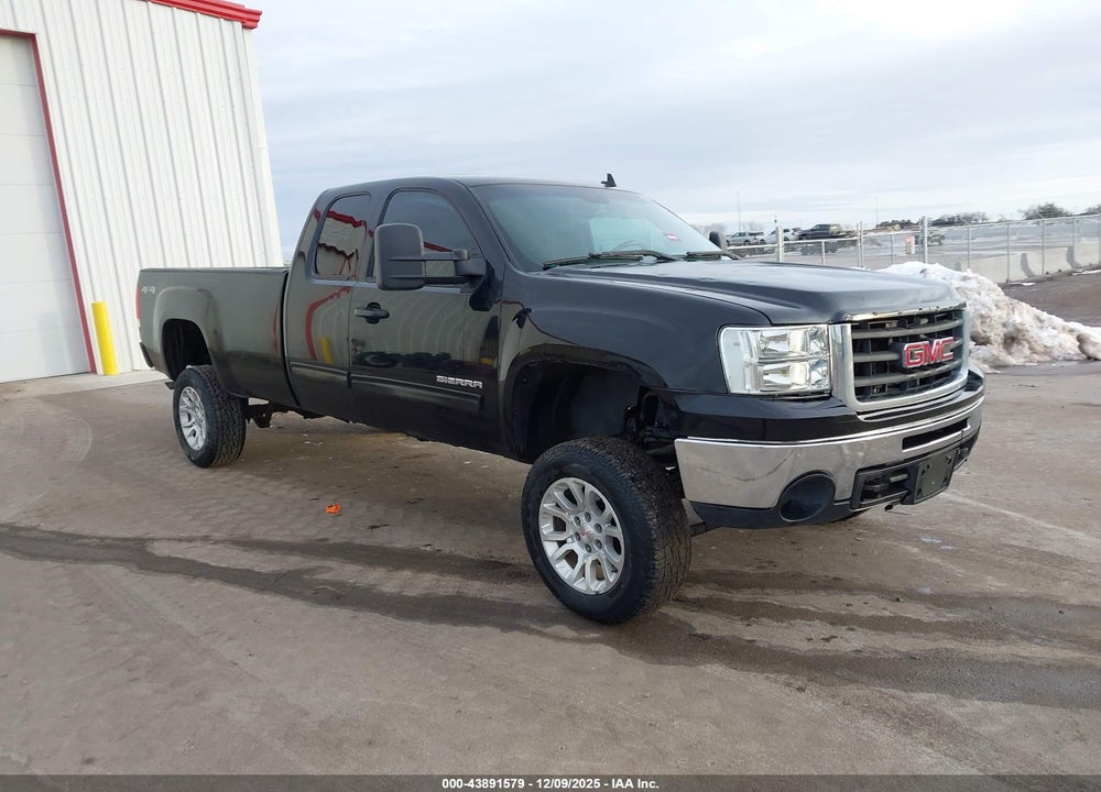 2011 GMC SIERRA 1500 SLE VIN: 1GTR2VE01BZ339923