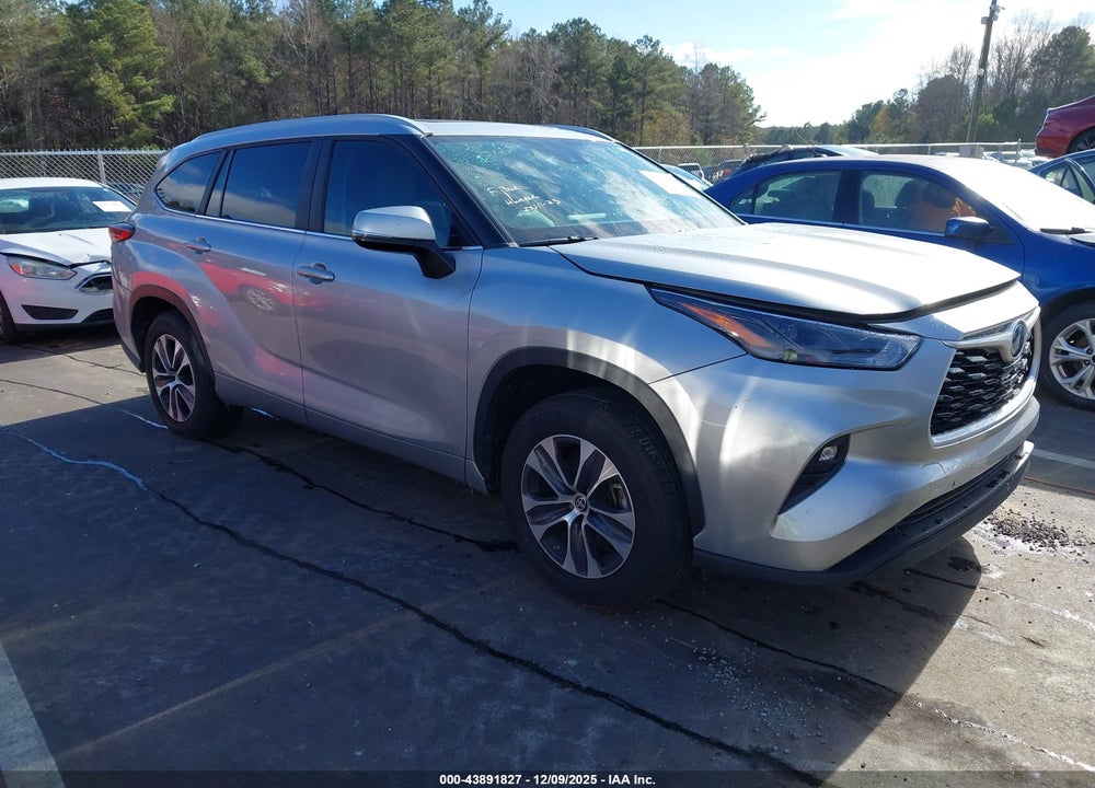 2023 TOYOTA HIGHLANDER HYBRID XLE VIN: 5TDKARAH8PS022303