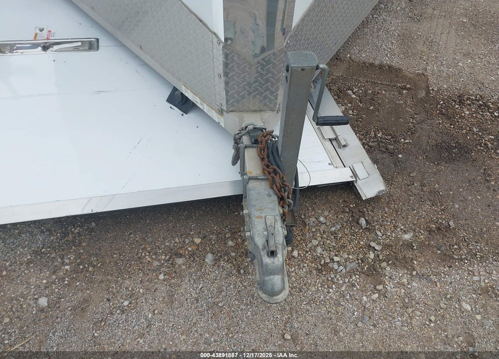 2018 TRAILER NEO 23' ENCLOSED VIN: 54BNA2322J1314664