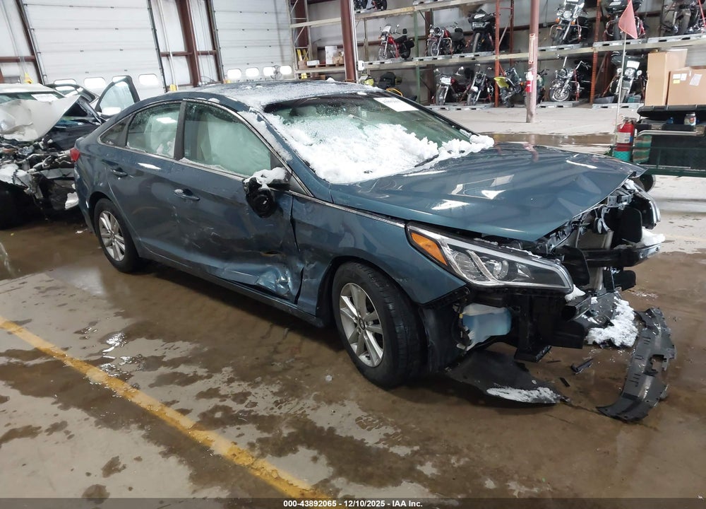 2017 HYUNDAI SONATA VIN: 5NPE24AF0HH559086