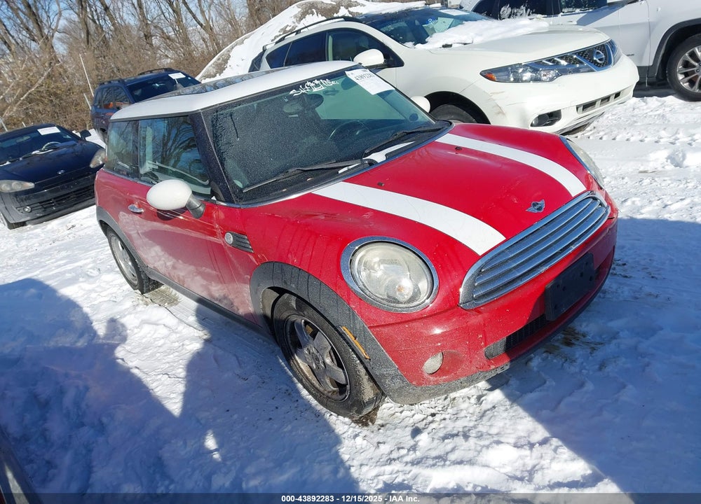 2010 MINI COOPER VIN: WMWMF3C52ATZ22775