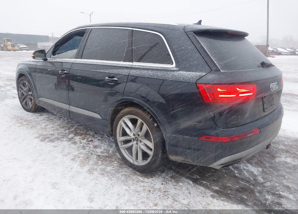 2018 AUDI Q7 3.0T PREMIUM VIN: WA1VAAF75JD009617