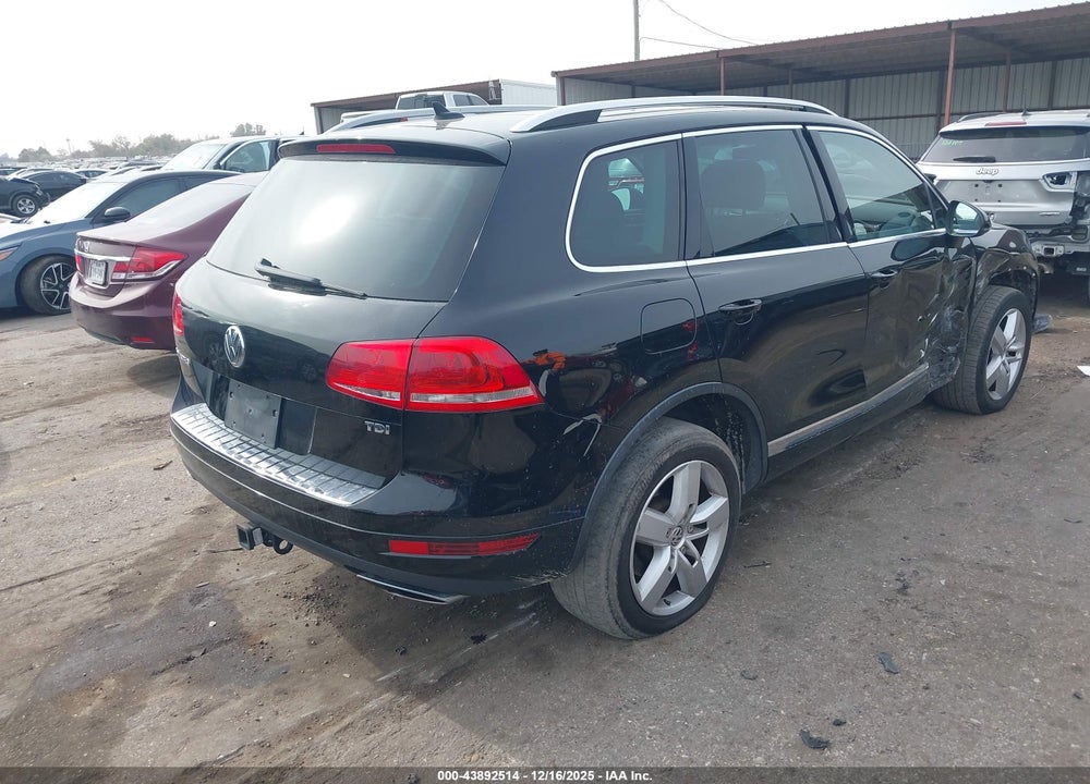 2014 VOLKSWAGEN TOUAREG TDI LUX VIN: WVGEP9BP3ED009139