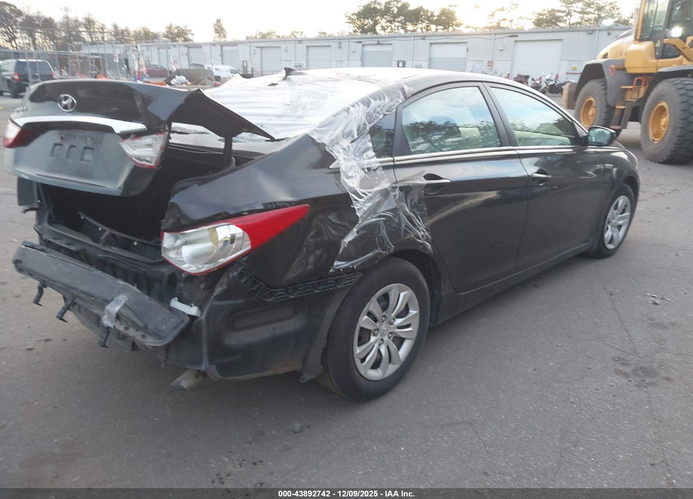 2012 HYUNDAI SONATA GLS VIN: 5NPEB4ACXCH495220