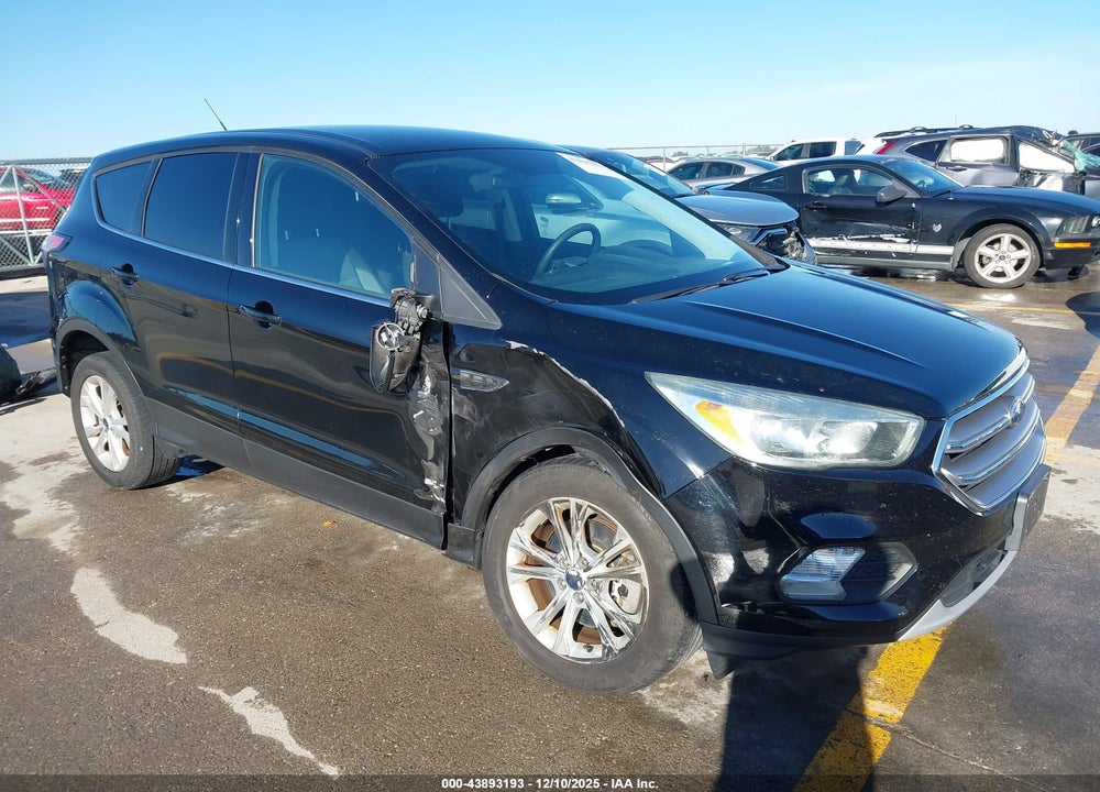 2017 FORD ESCAPE SE VIN: 1FMCU9GD4HUD06729