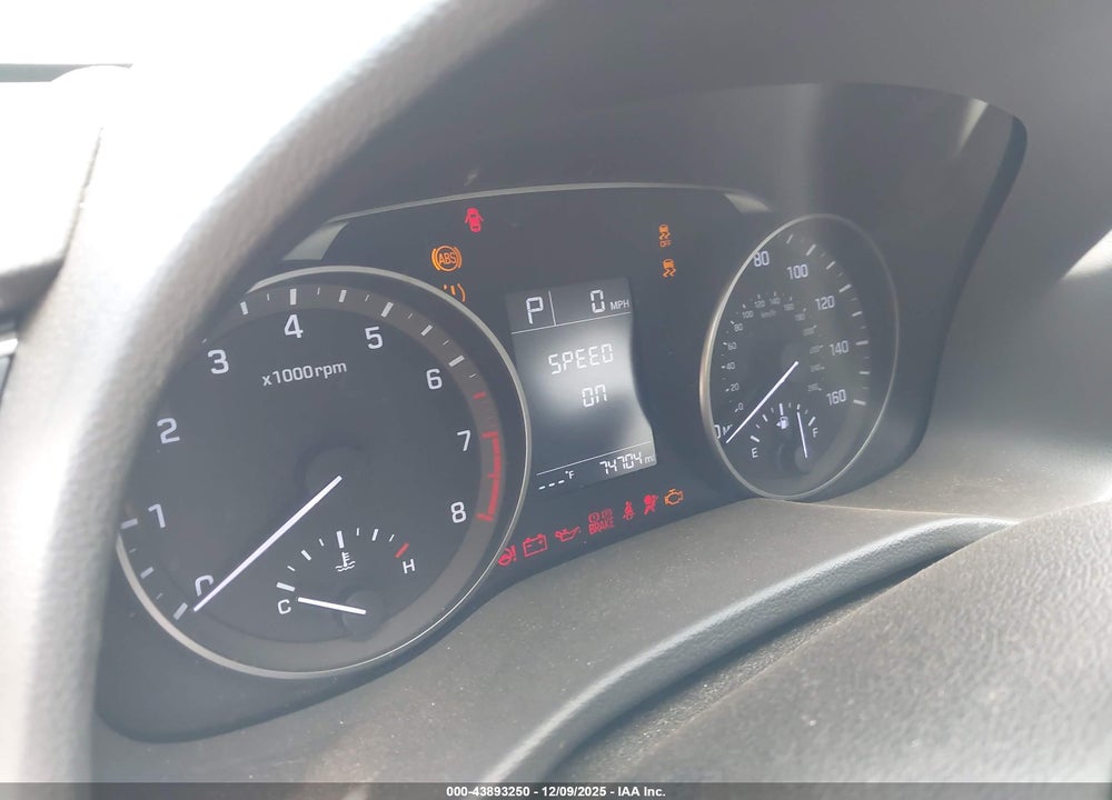 2017 HYUNDAI ELANTRA SE VIN: KMHD74LF3HU396817