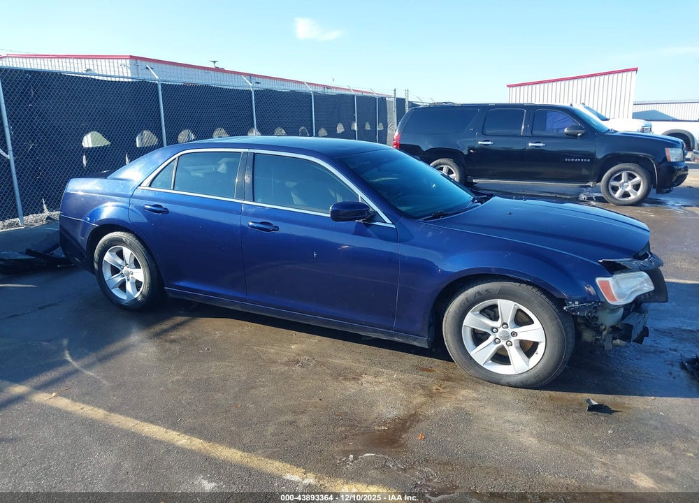2014 CHRYSLER 300 VIN: 2C3CCAAG3EH146504