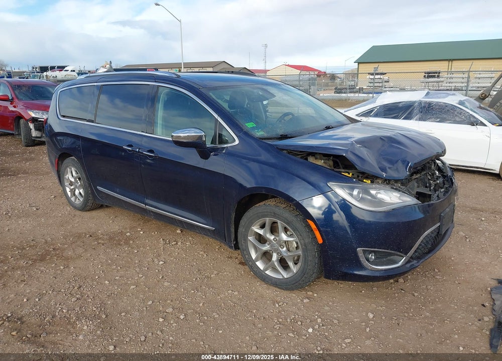 2018 CHRYSLER PACIFICA LIMITED VIN: 2C4RC1GG9JR273825