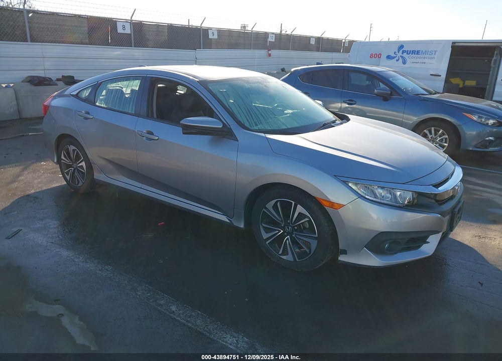 2017 HONDA CIVIC EX-L VIN: 19XFC1F78HE211753