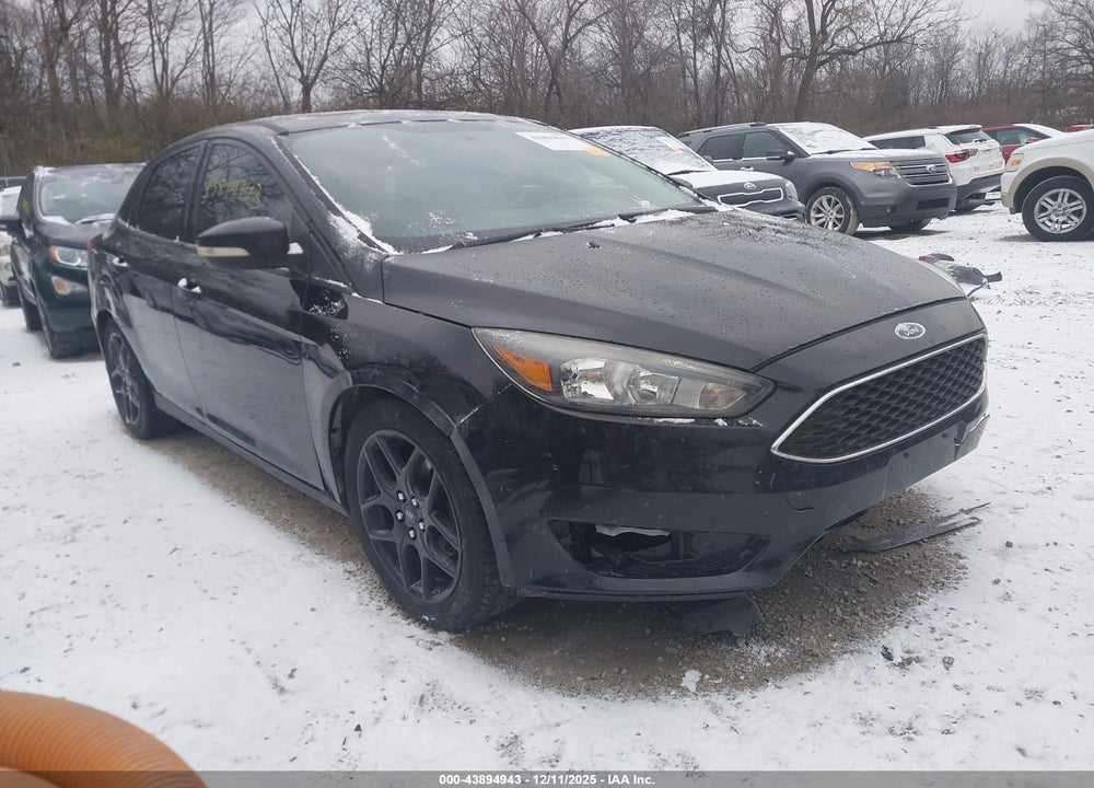 2016 FORD FOCUS SE VIN: 1FADP3F24GL398321