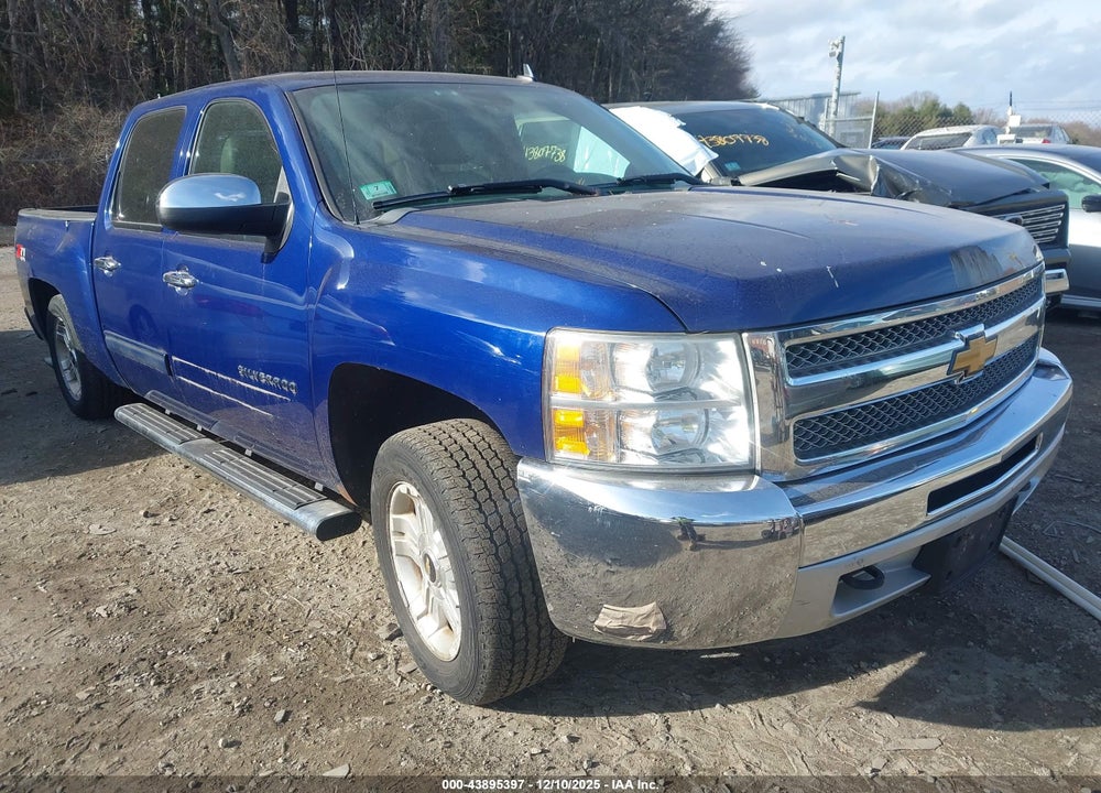 2013 CHEVROLET SILVERADO 1500 LT VIN: 3GCPKSE70DG320950