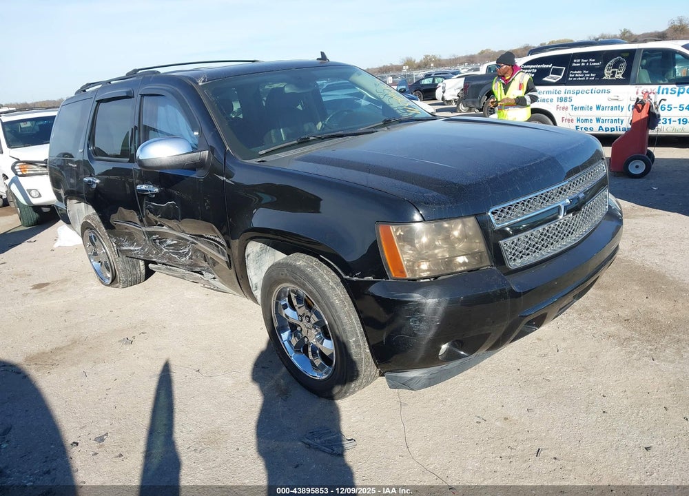 2009 CHEVROLET TAHOE LTZ VIN: 1GNFC33J39R285283