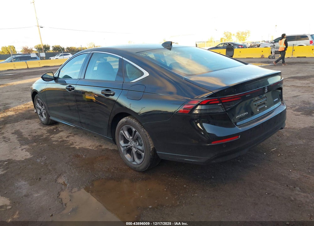 2025 HONDA ACCORD HYBRID EX-L VIN: 1HGCY2F60SA082999
