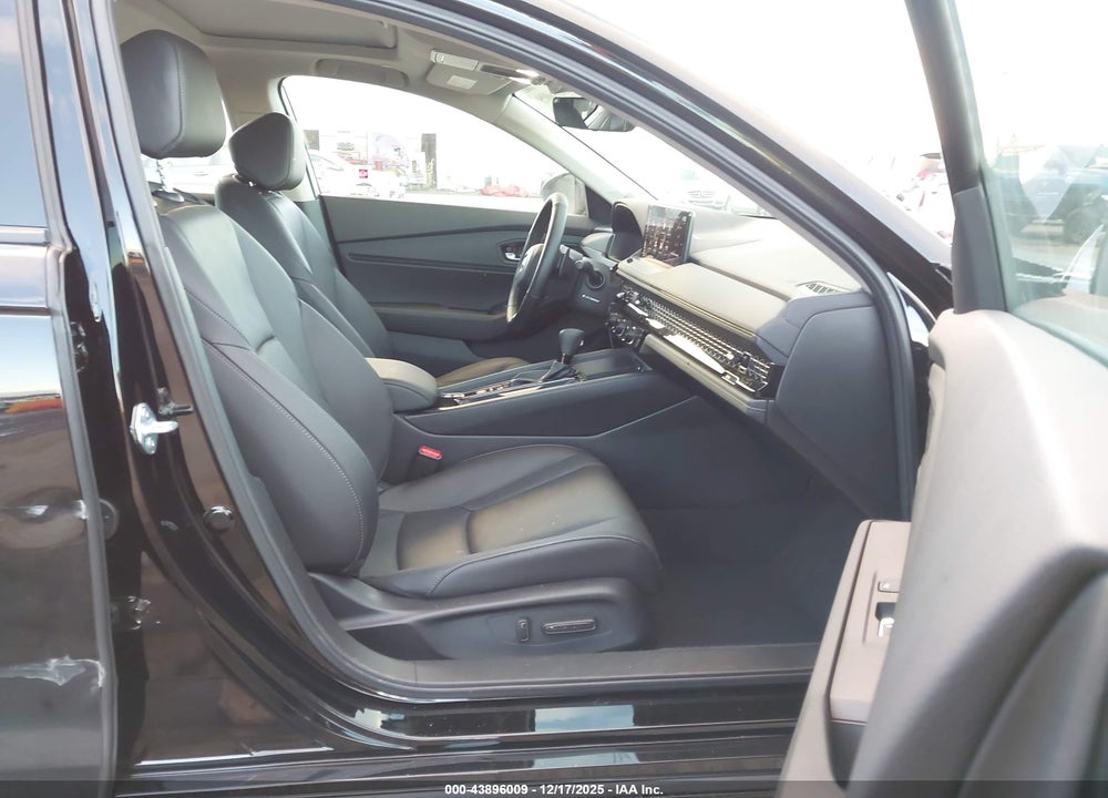 2025 HONDA ACCORD HYBRID EX-L VIN: 1HGCY2F60SA082999