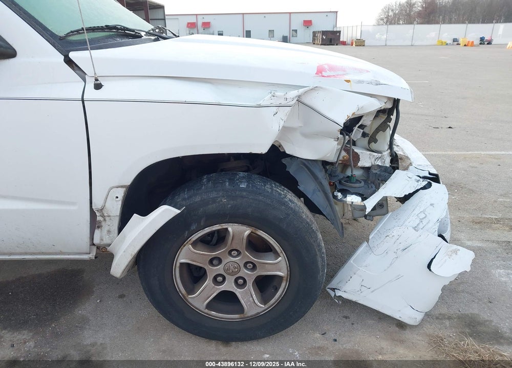 2007 DODGE DAKOTA SLT VIN: 1D7HW42K07S136415