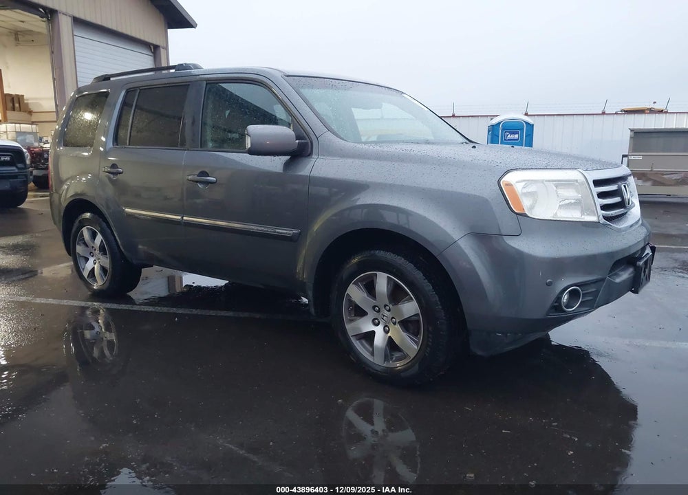 2012 HONDA PILOT TOURING VIN: 5FNYF4H94CB011102