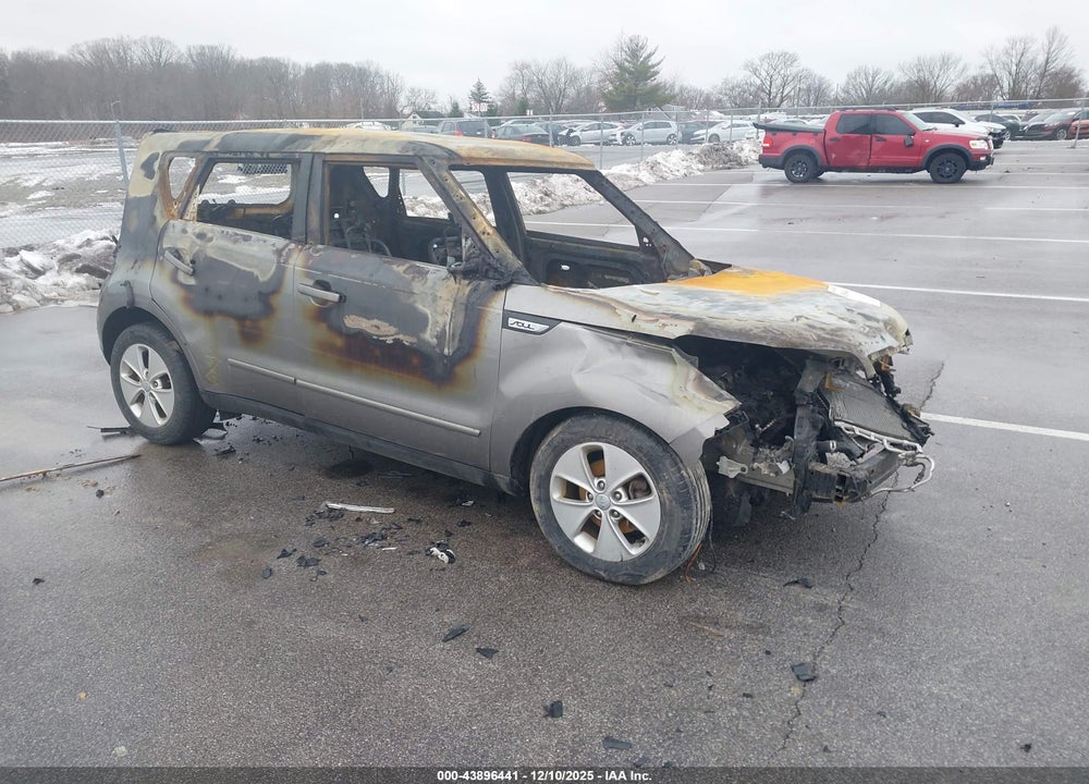 2015 KIA SOUL VIN: KNDJN2A20F7217176