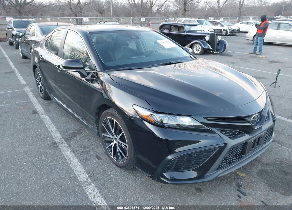 2022 TOYOTA CAMRY SE AWD VIN: 4T1G11BK5NU061534